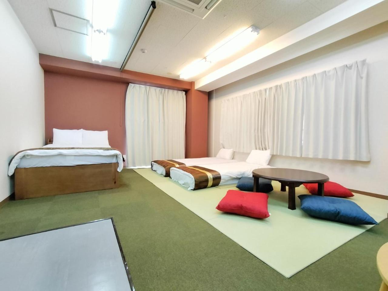 Ozawa Building Apartment *
